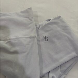 alo High-Waist Leggings in Light Lavender
